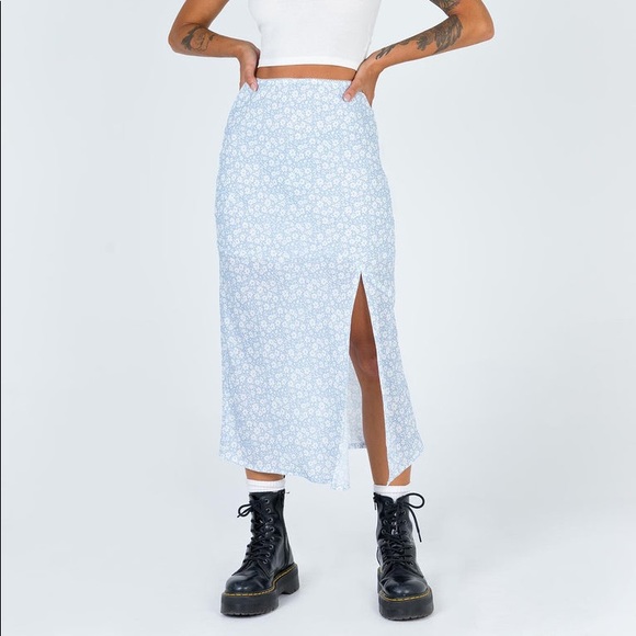 Princess Polly Dresses & Skirts - Princess Polly Maree Midi Skirt Size 4